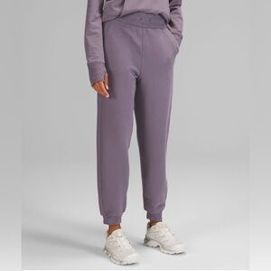 lululemon athletica Lavender Mauve Jogger Pants